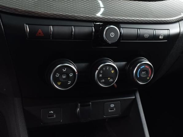 Lada (ВАЗ) Vesta I Рестайлинг (NG) с пробегом 2023 года, цена 1 299 999 рублей, 1077 км, седан, Автокод Объявления