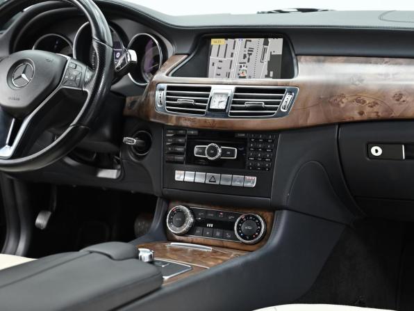 Mercedes-Benz CLS II (C218) с пробегом 2012 года, цена 2 199 000 рублей, 185000 км, седан, Автокод Объявления