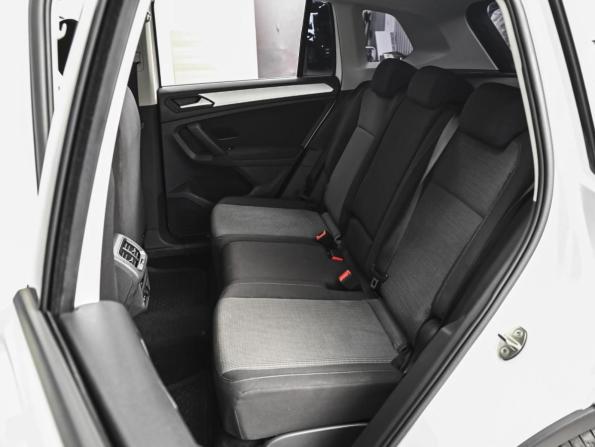 Volkswagen Tiguan II Рестайлинг с пробегом 2021 года, цена 2 374 000 рублей, 109571 км, внедорожник, Автокод Объявления