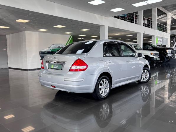 Nissan Tiida I Рестайлинг с пробегом 2013 года, цена 765 000 рублей, 203407 км, хэтчбек, Автокод Объявления
