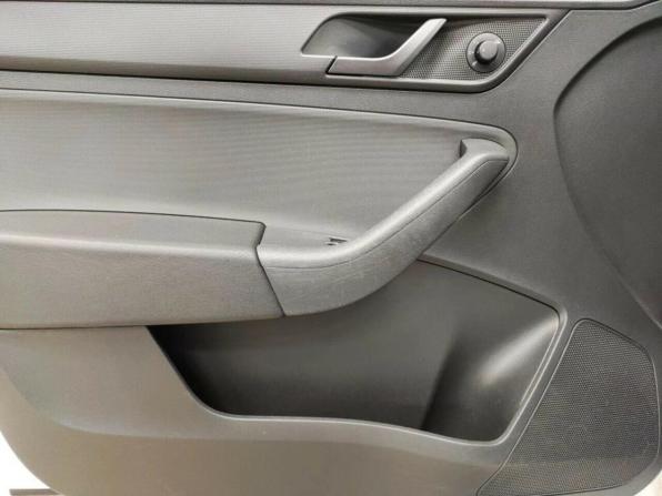 Skoda Rapid I с пробегом 2015 года, цена 758 080 рублей, 167406 км, лифтбек, Автокод Объявления