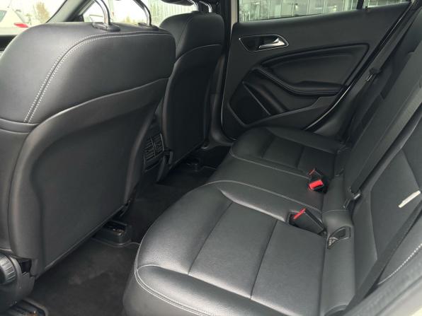 Mercedes-Benz GLA I (X156) с пробегом 2015 года, цена 1 999 000 рублей, 129450 км, внедорожник, Автокод Объявления