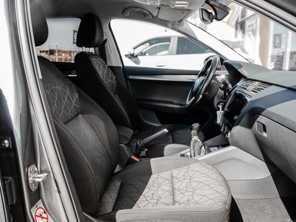 Skoda Octavia III (A7) Рестайлинг с пробегом 2019 года, цена 1 670 000 рублей, 144760 км, лифтбек, Автокод Объявления