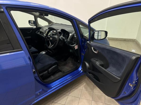 Honda Fit II с пробегом 2011 года, цена 795 000 рублей, 156000 км, хэтчбек, Автокод Объявления