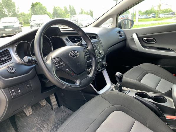 Kia Ceed II с пробегом 2015 года, цена 1 260 000 рублей, 90505 км, хэтчбек, Автокод Объявления
