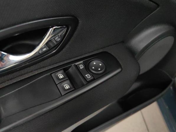 Renault Megane III Рестайлинг с пробегом 2013 года, цена 875 000 рублей, 119105 км, хэтчбек, Автокод Объявления