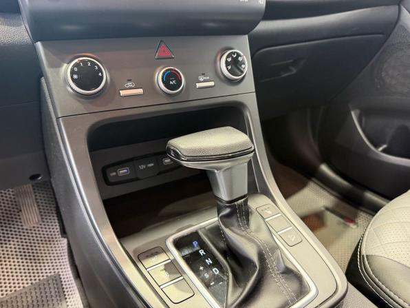Hyundai Creta II с пробегом 2022 года, цена 2 095 000 рублей, 120000 км, внедорожник, Автокод Объявления