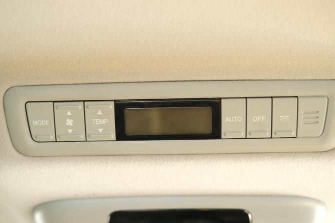 Toyota Alphard I с пробегом 2005 года, цена 1 669 000 рублей, 290000 км, минивэн, Автокод Объявления