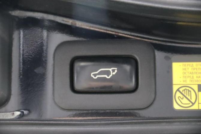 Toyota Land Cruiser 200 Series Рестайлинг 1 с пробегом 2012 года, цена 3 795 950 рублей, 272452 км, внедорожник, Автокод Объявления