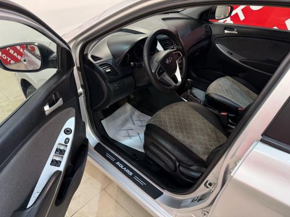 Hyundai Solaris I с пробегом 2012 года, цена 829 000 рублей, 189045 км, хэтчбек, Автокод Объявления
