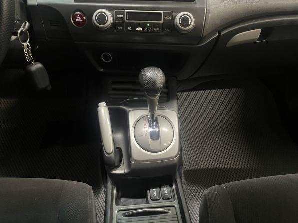Honda Civic VIII Рестайлинг с пробегом 2009 года, цена 729 000 рублей, 227970 км, седан, Автокод Объявления