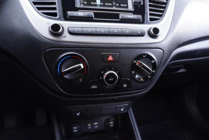 Hyundai Solaris II с пробегом 2018 года, цена 1 199 000 рублей, 109204 км, седан, Автокод Объявления