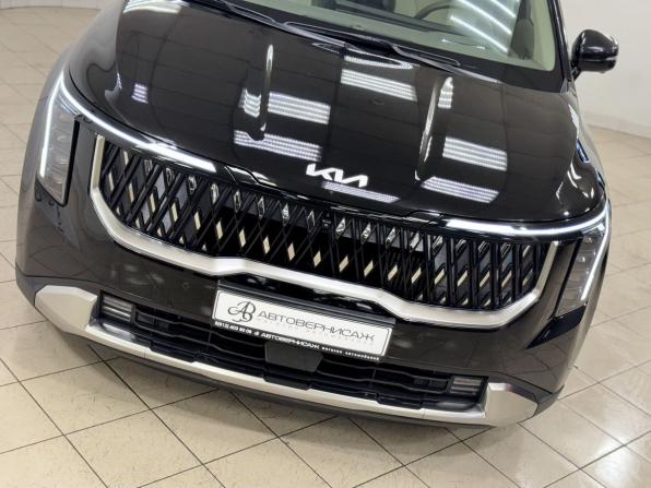 Kia Carnival IV Рестайлинг с пробегом 2024 года, цена 7 300 000 рублей, 31055 км, минивэн, Автокод Объявления