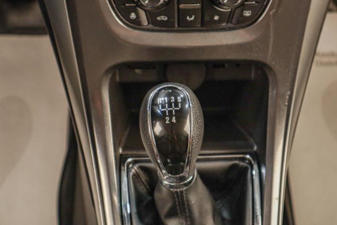 Opel Astra J с пробегом 2012 года, цена 869 000 рублей, 153000 км, хэтчбек, Автокод Объявления