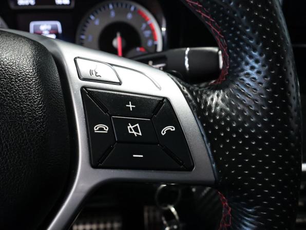 Mercedes-Benz A-Класс III (W176) с пробегом 2013 года, цена 1 245 000 рублей, 121308 км, хэтчбек, Автокод Объявления