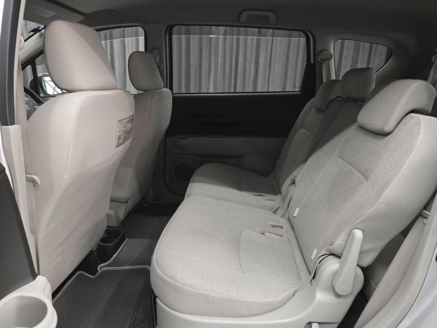 Toyota Passo Sette Красноярск  - изображение 17