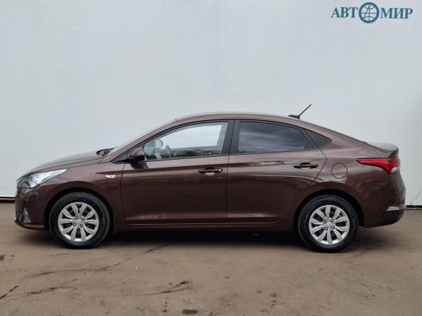 Hyundai Solaris II Рестайлинг с пробегом 2021 года, цена 1 600 000 рублей, 67404 км, седан, Автокод Объявления