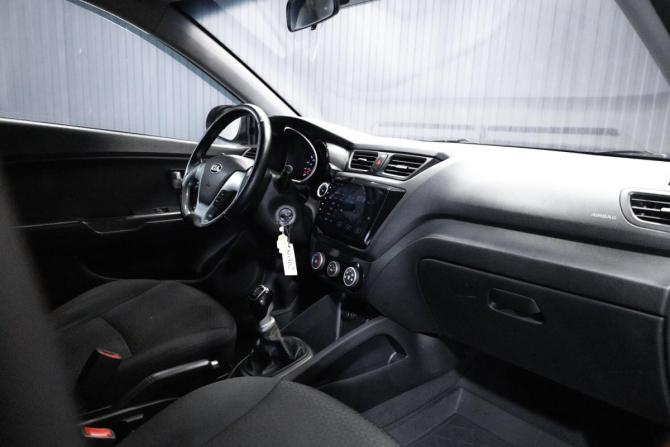 Kia Rio III Рестайлинг с пробегом 2015 года, цена 900 000 рублей, 127200 км, седан, Автокод Объявления