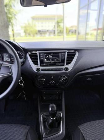 Hyundai Solaris II Рестайлинг с пробегом 2021 года, цена 1 690 000 рублей, 37000 км, седан, Автокод Объявления