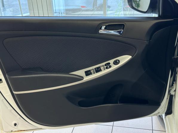 Hyundai Solaris I с пробегом 2011 года, цена 849 000 рублей, 159000 км, седан, Автокод Объявления