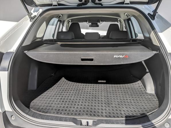 Toyota RAV4 V (XA50) с пробегом 2021 года, цена 3 065 000 рублей, 77508 км, внедорожник, Автокод Объявления