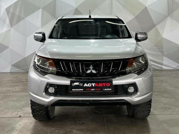 Mitsubishi L200 V с пробегом 2015 года, цена 1 450 000 рублей, 206204 км, пикап, Автокод Объявления