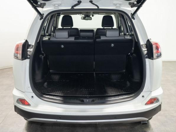 Toyota RAV4 IV (XA40) Рестайлинг с пробегом 2017 года, цена 2 345 000 рублей, 214869 км, внедорожник, Автокод Объявления