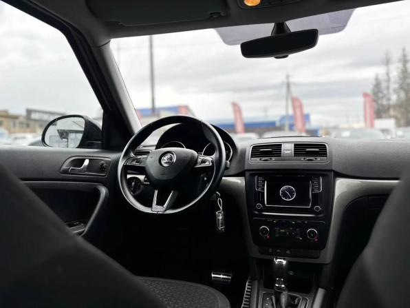 Skoda Yeti I Рестайлинг с пробегом 2018 года, цена 1 730 000 рублей, 135240 км, внедорожник, Автокод Объявления