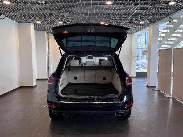 Volkswagen Touareg II Рестайлинг с пробегом 2014 года, цена 2 140 000 рублей, 270175 км, внедорожник, Автокод Объявления