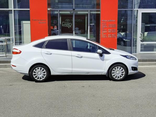 Ford Fiesta Mk6 Рестайлинг с пробегом 2016 года, цена 740 000 рублей, 252000 км, седан, Автокод Объявления