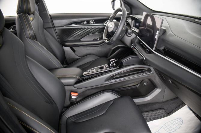 Geely Coolray I Рестайлинг с пробегом 2025 года, цена 2 499 000 рублей, 4650 км, внедорожник, Автокод Объявления