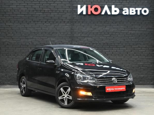 Volkswagen Polo V Рестайлинг с пробегом 2017 года, цена 1 080 000 рублей, 52743 км, седан, Автокод Объявления