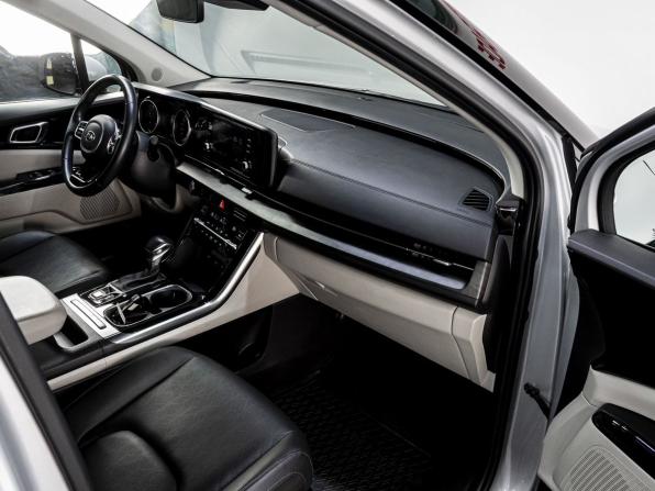 Kia Carnival IV с пробегом 2021 года, цена 4 349 000 рублей, 38781 км, минивэн, Автокод Объявления