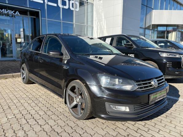 Volkswagen Polo V Рестайлинг с пробегом 2016 года, цена 1 085 000 рублей, 129489 км, седан, Автокод Объявления