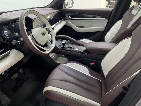 Geely Monjaro I с пробегом 2024 года, цена 3 850 000 рублей, 35 км, внедорожник, Автокод Объявления