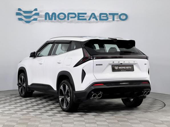 Geely Atlas II с пробегом 2023 года, цена 2 575 000 рублей, 27000 км, внедорожник, Автокод Объявления