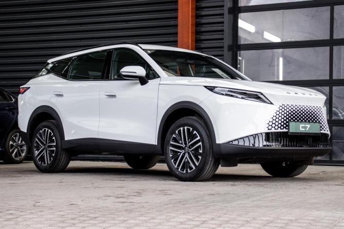 Новый Omoda C7 2026 года, цена 3 068 010 рублей, внедорожник, Автокод Объявления