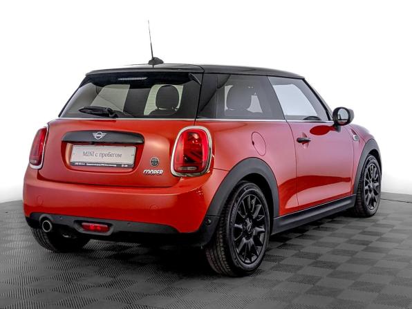 Mini Hatch III (F55/F56) Рестайлинг с пробегом 2020 года, цена 2 330 000 рублей, 73599 км, хэтчбек, Автокод Объявления