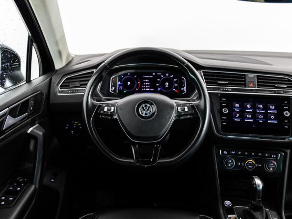 Volkswagen Tiguan II с пробегом 2019 года, цена 3 275 000 рублей, 62658 км, внедорожник, Автокод Объявления