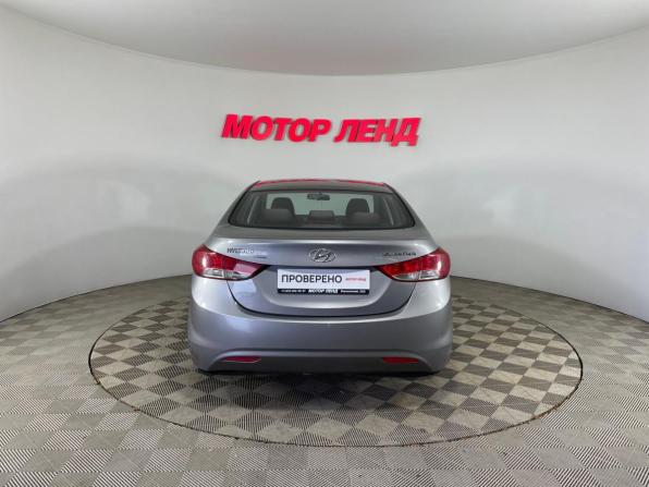 Hyundai Elantra V (MD) с пробегом 2012 года, цена 900 000 рублей, 131000 км, седан, Автокод Объявления