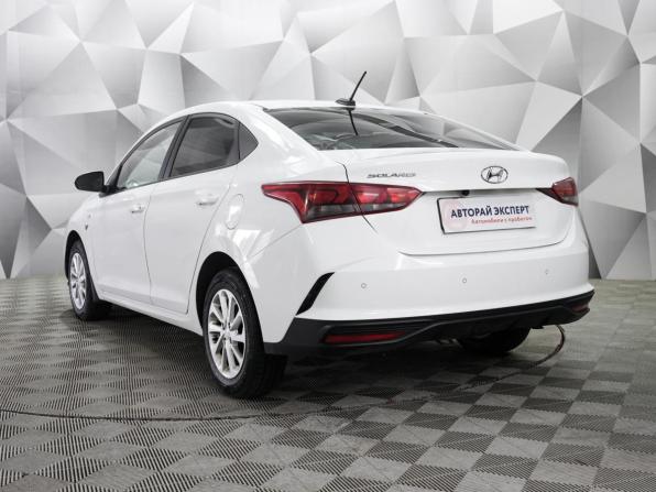 Hyundai Solaris II Рестайлинг с пробегом 2021 года, цена 1 354 000 рублей, 146000 км, седан, Автокод Объявления