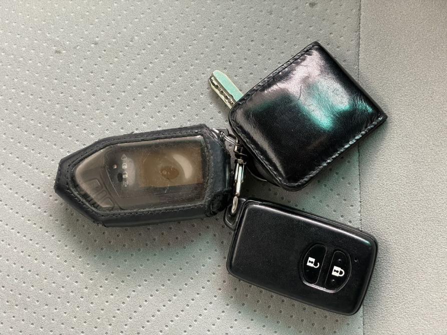 Toyota Prius III (XW30) Екатеринбург  - изображение 25