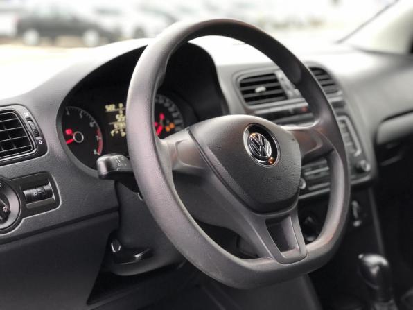 Volkswagen Polo V Рестайлинг с пробегом 2019 года, цена 1 260 000 рублей, 107365 км, седан, Автокод Объявления