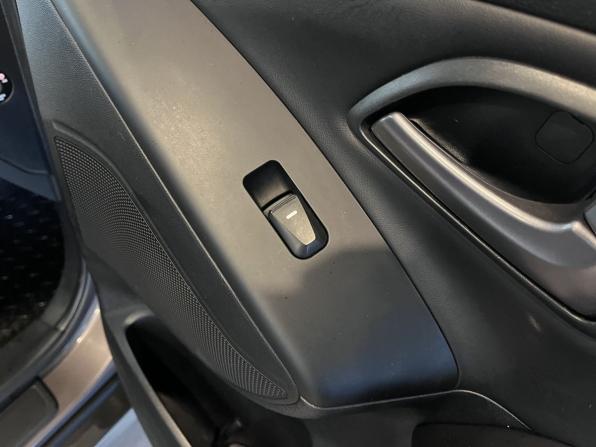 Hyundai ix35 I Рестайлинг с пробегом 2015 года, цена 1 400 000 рублей, 133147 км, внедорожник, Автокод Объявления