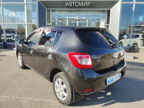 Renault Sandero II с пробегом 2014 года, цена 559 000 рублей, 266604 км, хэтчбек, Автокод Объявления