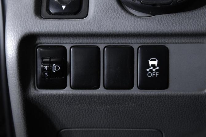 Mitsubishi L200 V с пробегом 2015 года, цена 1 430 000 рублей, 343001 км, пикап, Автокод Объявления