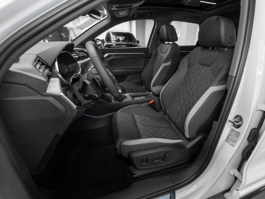Audi Q3 II (F3) Москва  - изображение 9