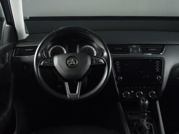 Skoda Octavia III (A7) Рестайлинг с пробегом 2020 года, цена 1 899 995 рублей, 71044 км, лифтбек, Автокод Объявления