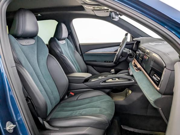 Geely Monjaro I с пробегом 2023 года, цена 3 250 000 рублей, 53308 км, внедорожник, Автокод Объявления