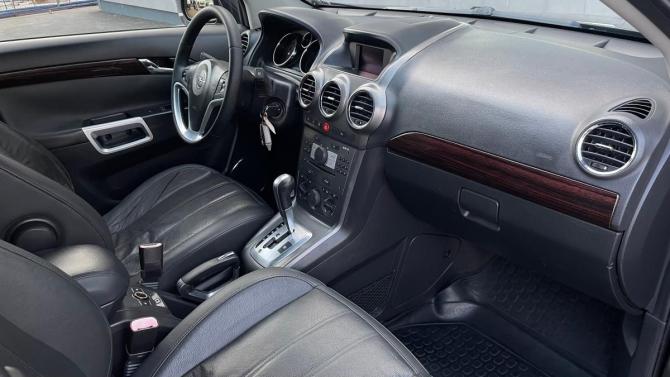 Opel Antara I с пробегом 2009 года, цена 810 000 рублей, 260400 км, внедорожник, Автокод Объявления